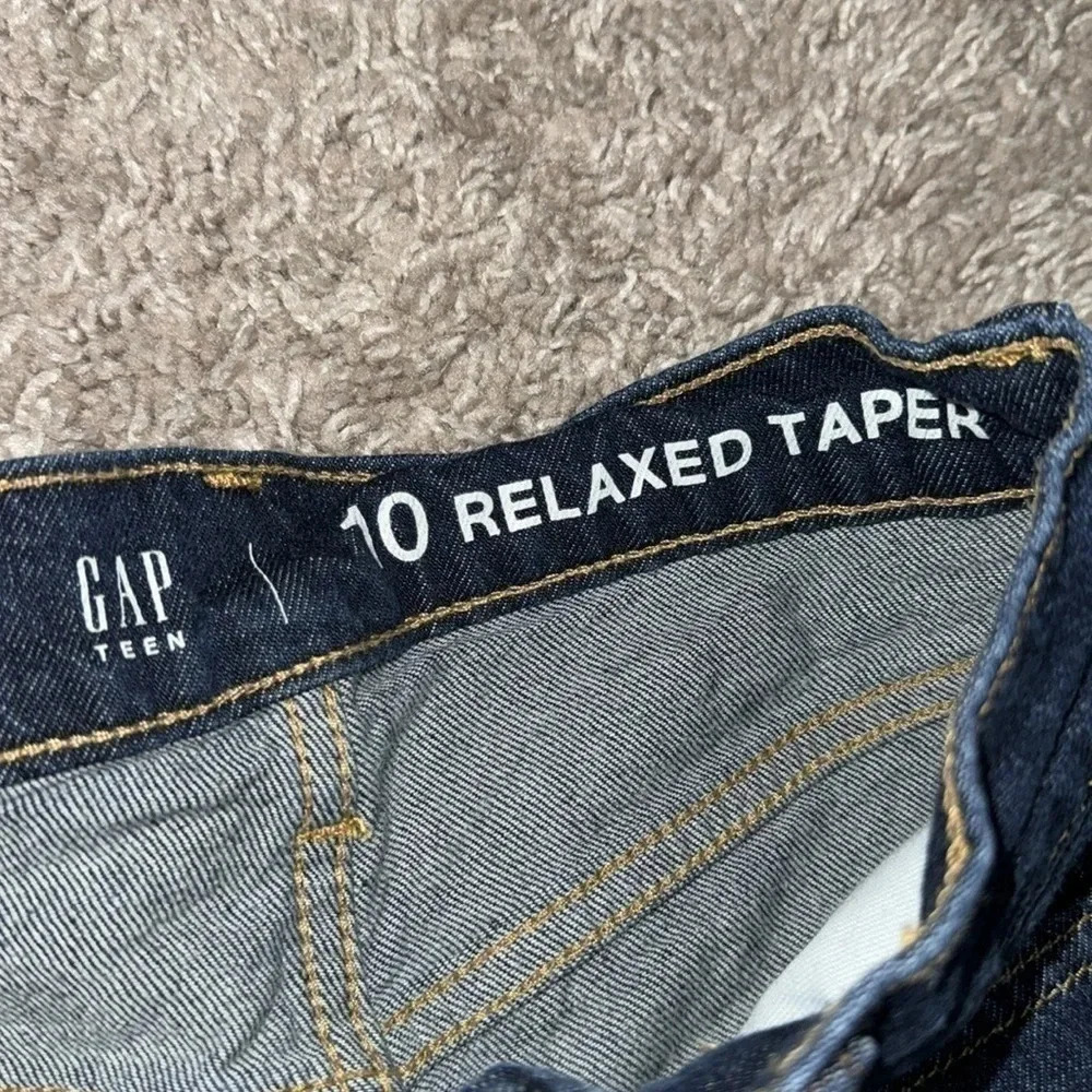 •Gap tapered jeans• - Picture 3 of 3